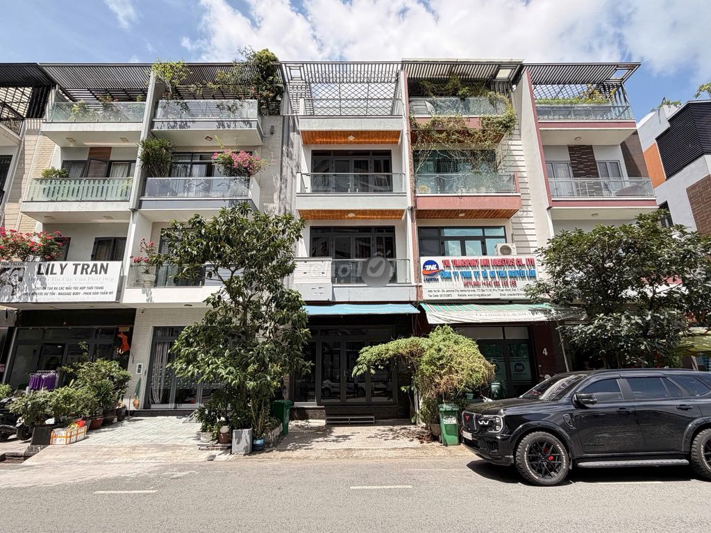 Rent a fine street - Jamona City - Đào Trí -120 D4 - 20 M street