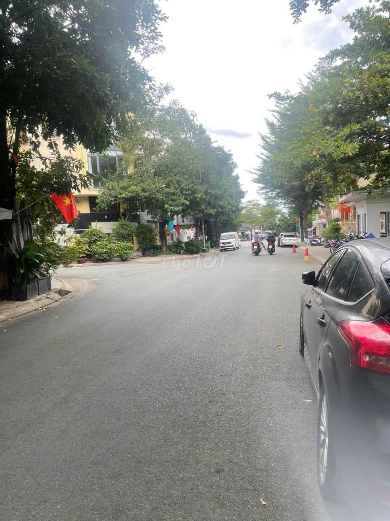 Rents out Kadc Phú Mỹ vph - near the park - a full interior