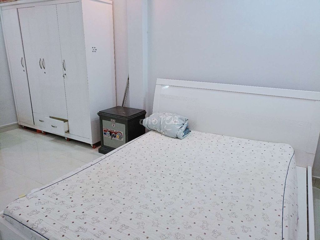 Rent house number 752/ Lạc Long Quân on 8th, Tân Bình