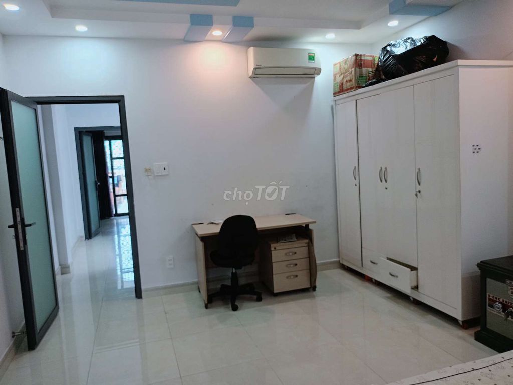 Rent house number 752/ Lạc Long Quân on 8th, Tân Bình