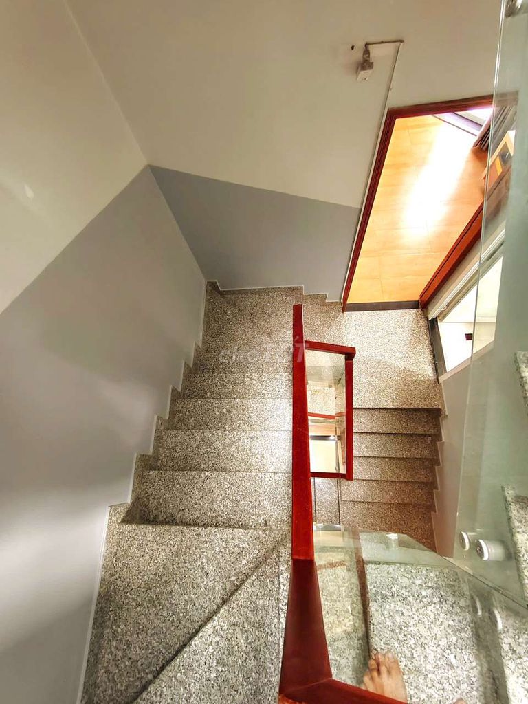 Rent house number 752/ Lạc Long Quân on 8th, Tân Bình
