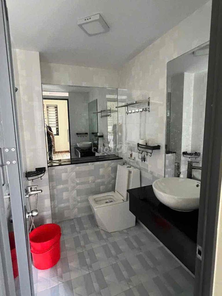 House 1 :1 .2 floor 2 bedroom 2 4 x 10 mmm 327 spring spring