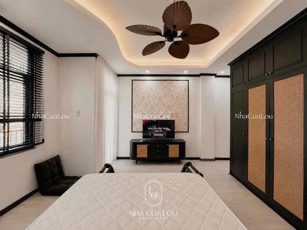 Hot apartment one bedroom luxry full of fine furniture right at the top of Lê Văn Sỹ.