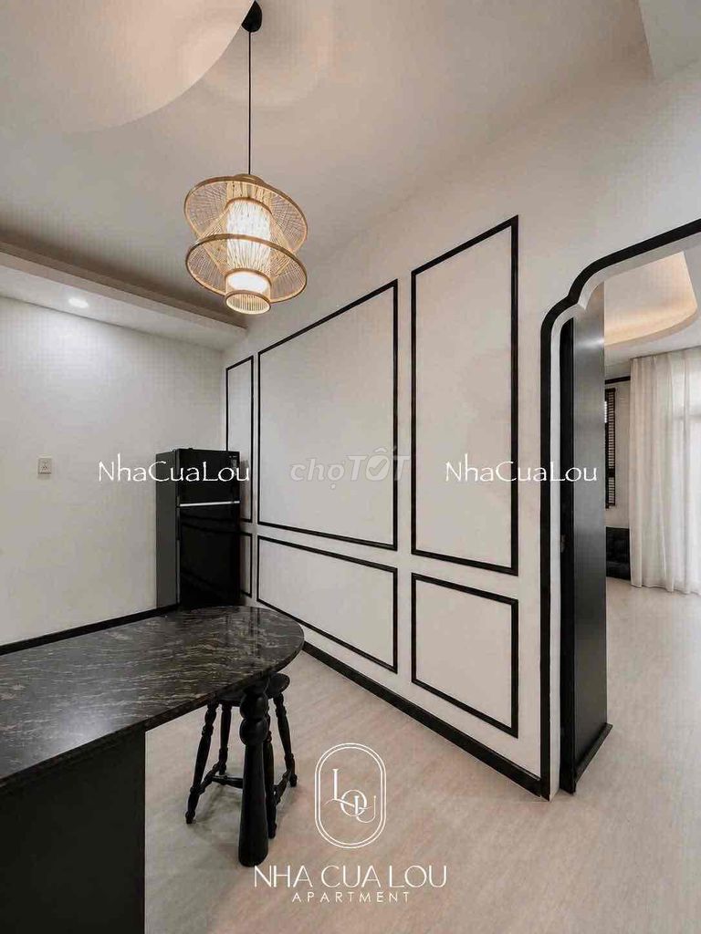 Hot apartment one bedroom luxry full of fine furniture right at the top of Lê Văn Sỹ.