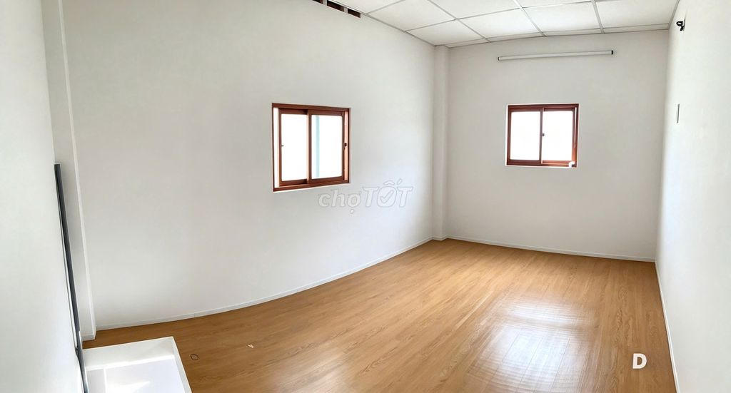 Room 3.7 million-- not shared by the boss-- 7-- near the verit, tdt
