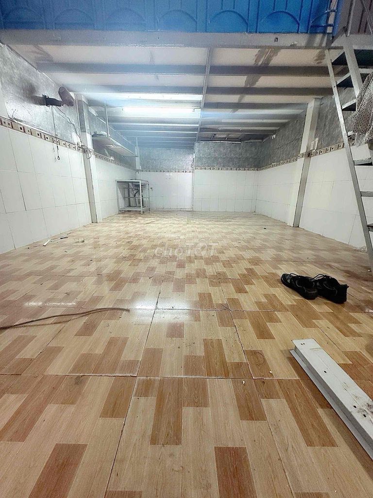 4x101 m. — 1 bedroom, 1 toilet, 5 M, Miếu Gò Xoài —16 A.