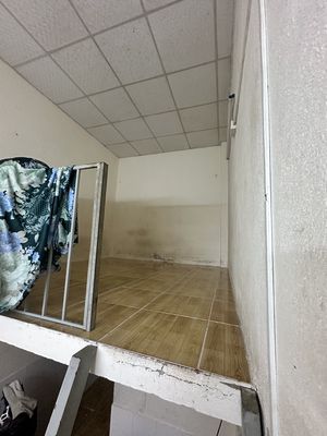 Hot hot hot room renting a super cheap motel
