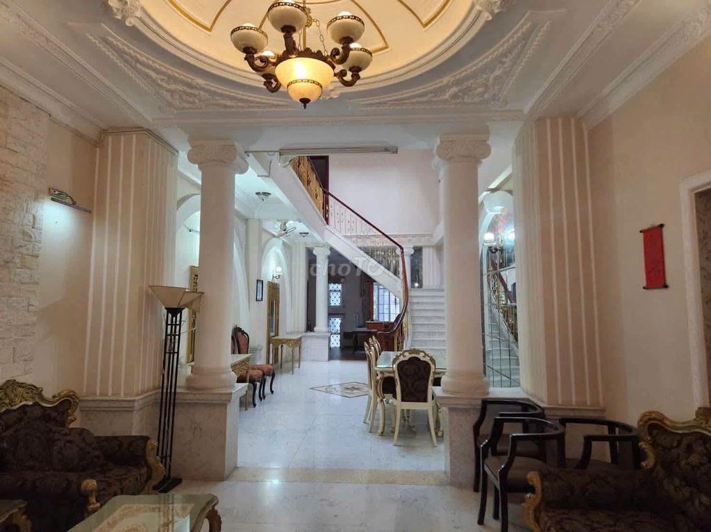 Rent an area:5 X37 M Nguyễn Văn Đậu street, 1701 11 Bình Thạnh district