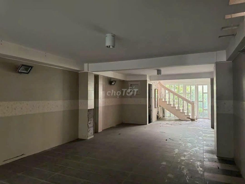 Rent an area:5 X37 M Nguyễn Văn Đậu street, 1701 11 Bình Thạnh district