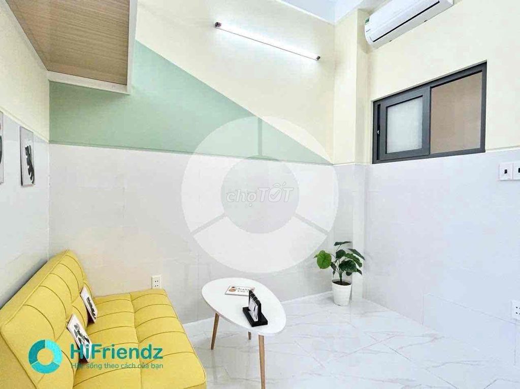 The window product is in the shower dress - the new house is wide open near the university vhu!