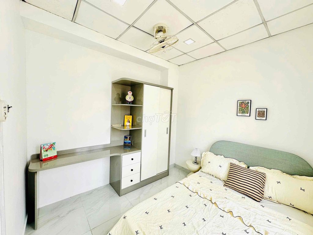 Room 1 bedroom 1 living room, balcony 40 meters.