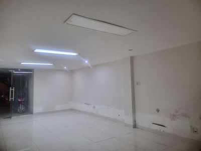 Rent the P Tân Hưng pool cash.