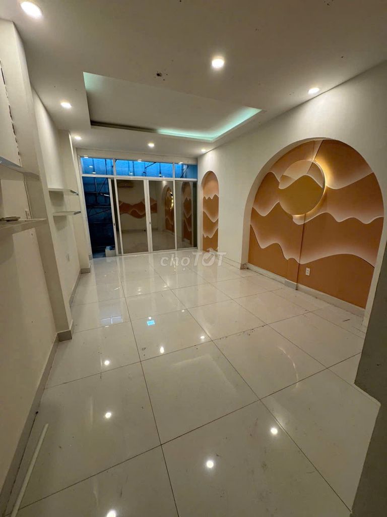 Rent a Trần Thiện Chánh District 10 4 X22 M ground 4 floors, 50 million
