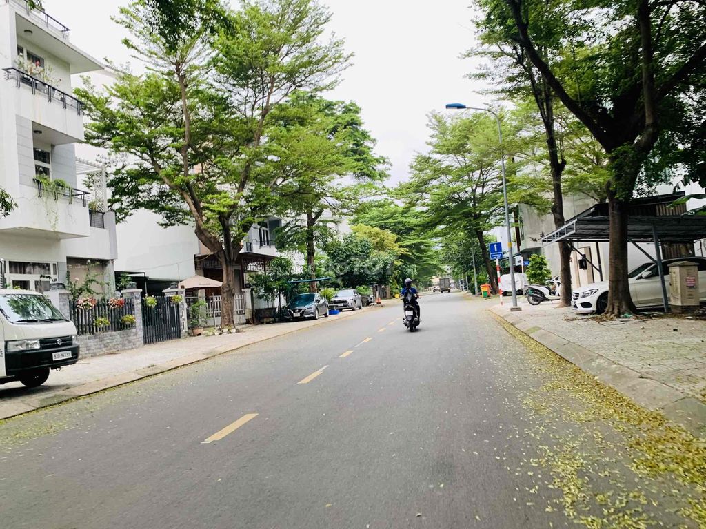 Rent a Green House for Watc Street, area: 140 square feet of 14 meters, at 28 million