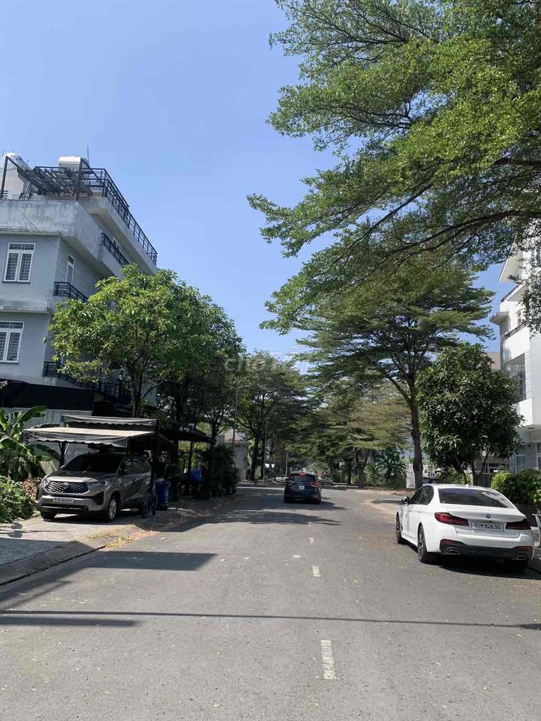 Rent a Home for the House of Dreadful, Happy Dragon, Area: 140 m2/23 million