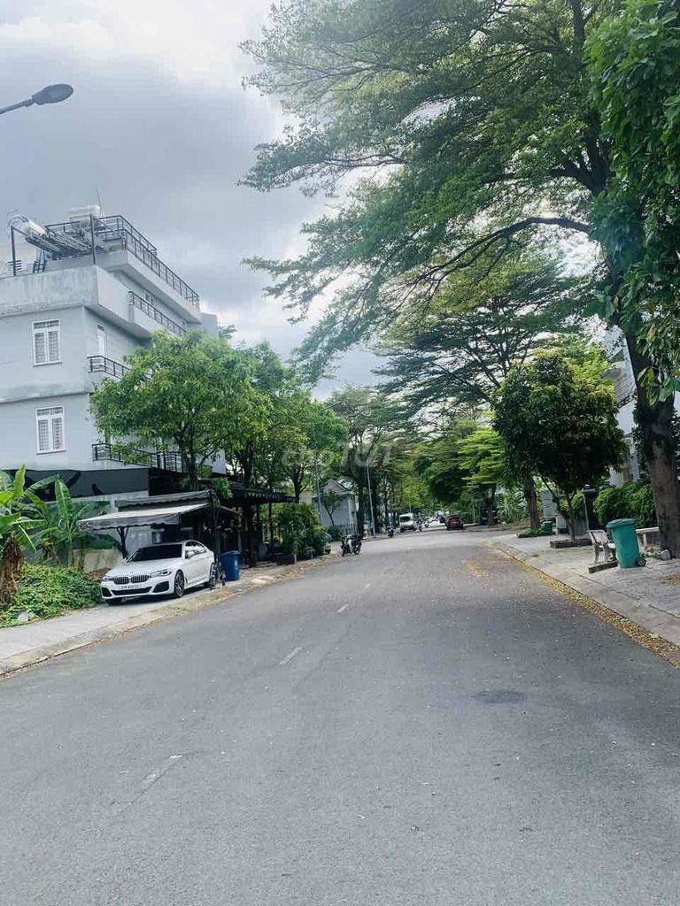 Rent a Home for the House of Dreadful, Happy Dragon, Area: 140 m2/23 million
