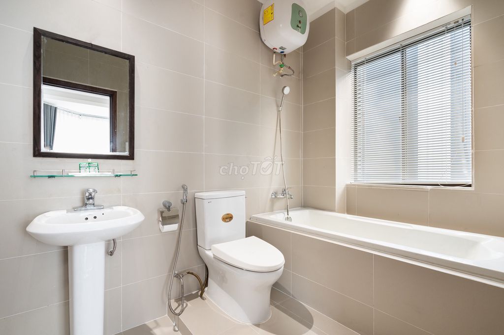 Bến Nghé District Service apartment 1 near the Saint's Livincom co-founded the maze site