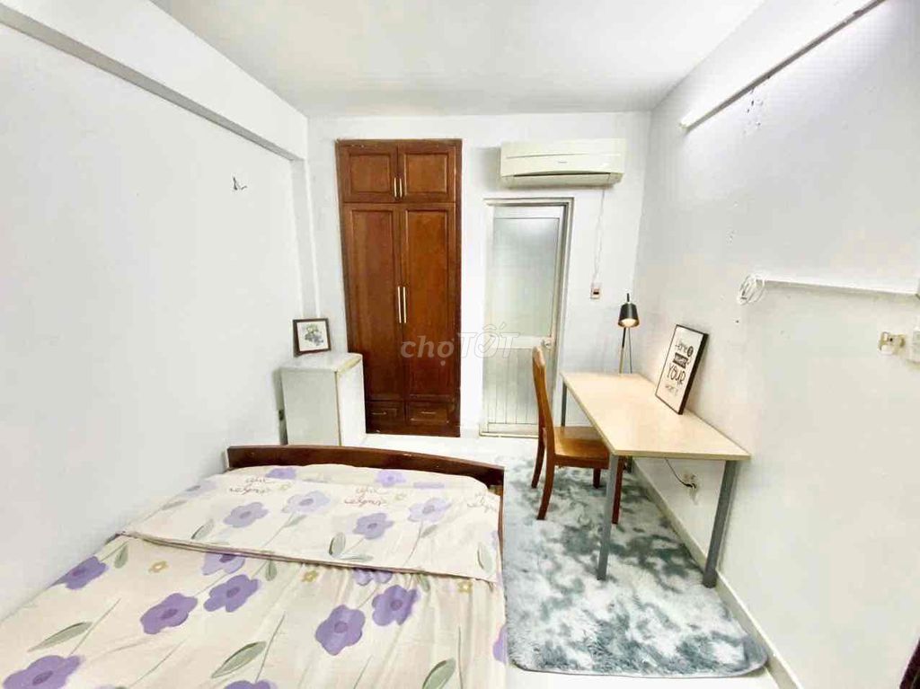 Phạm Văn Bạch low-priced living room