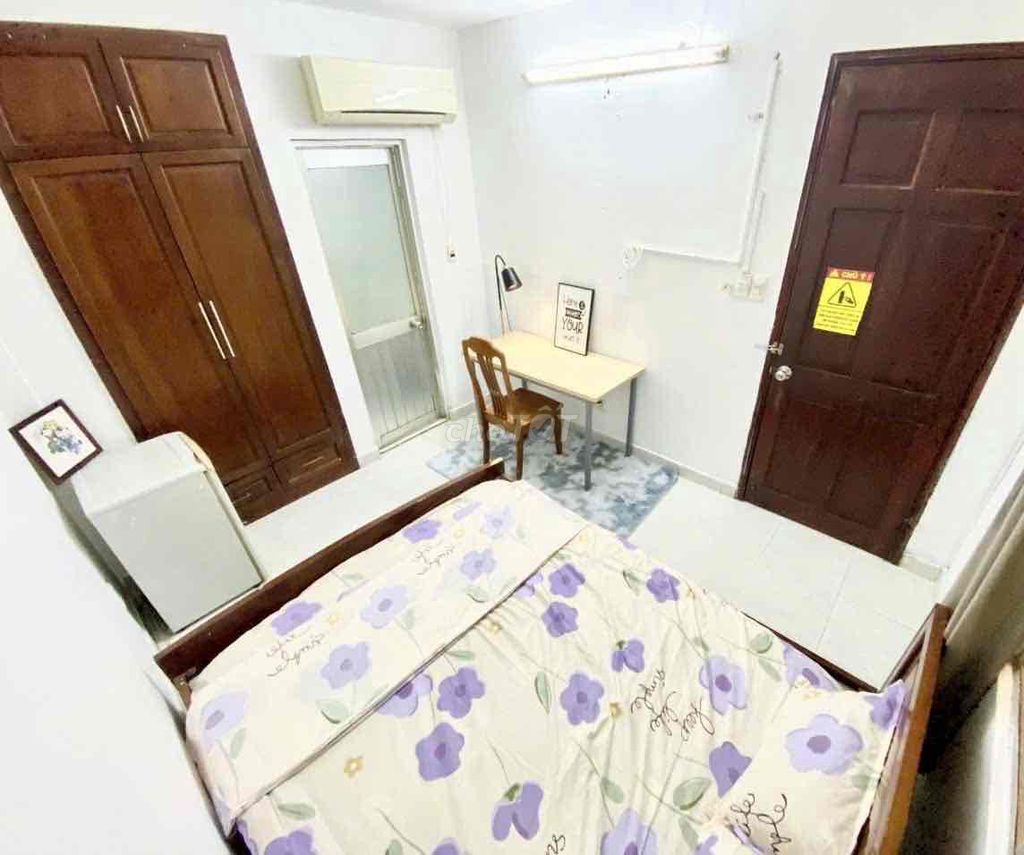 Phạm Văn Bạch low-priced living room