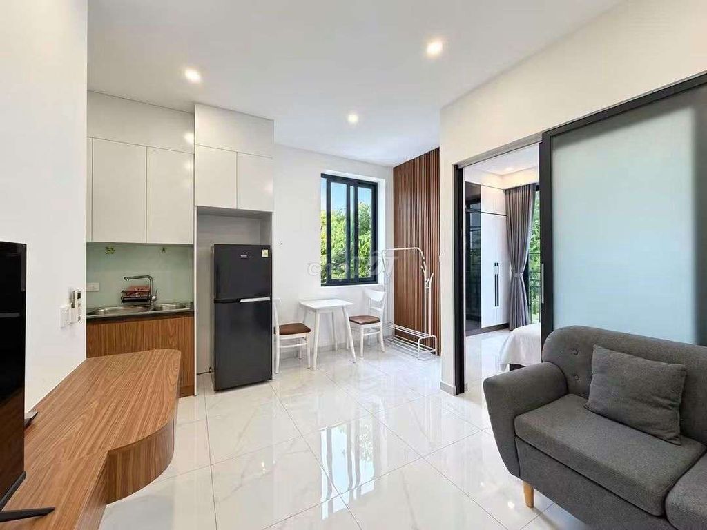 apartment one bedroom, new house 100%, elevator, downtown.