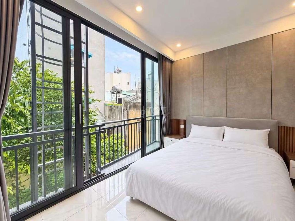 apartment one bedroom, new house 100%, elevator, downtown.