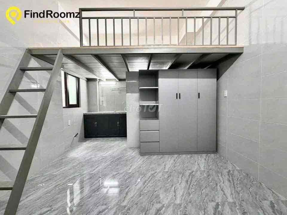 Open apartment. Lê Văn Việt Street.