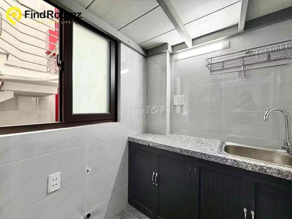 Open apartment. Lê Văn Việt Street.