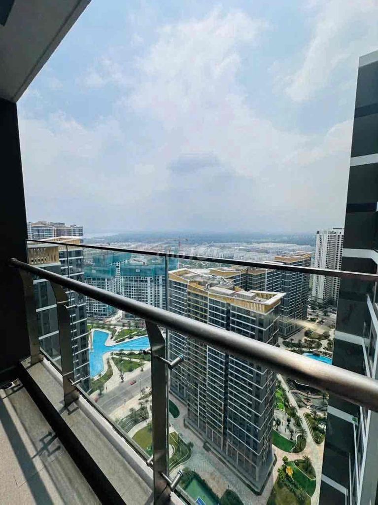 Rent a room for Vinhomes Grand Park in 9th.