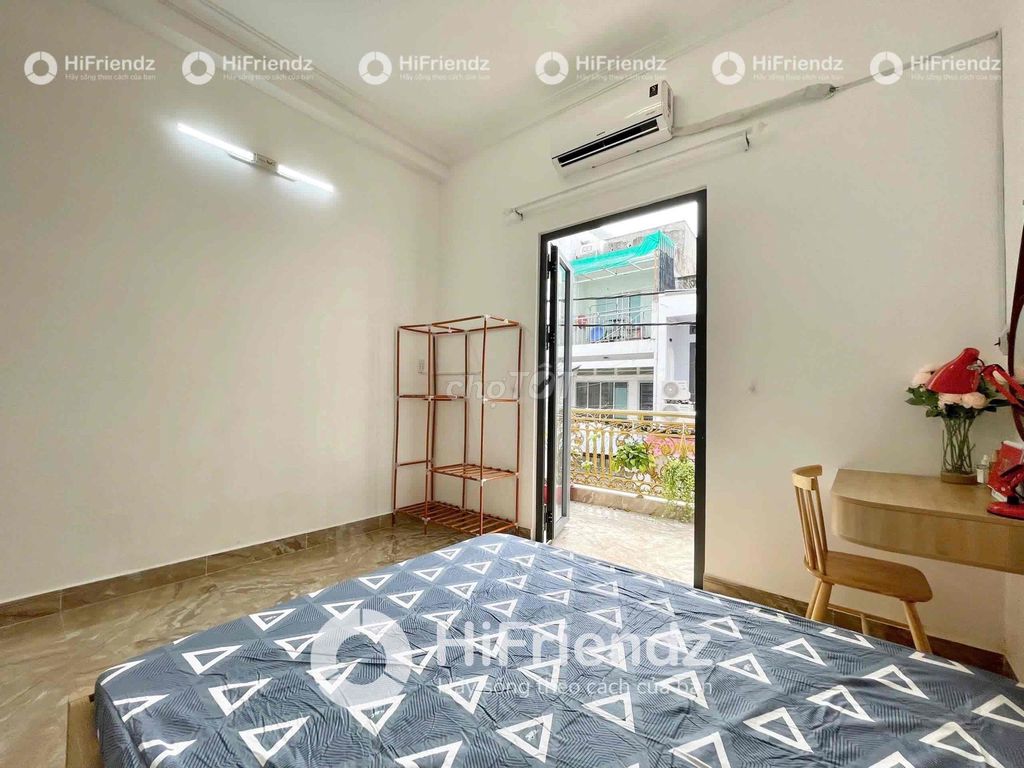 Rent the Public Hall full of seven opposite Mall Bình Tân