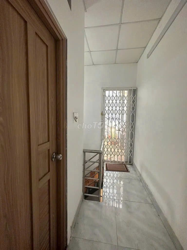 Nc Tôn Thất Thuyết 4 x11 m 1 .10th floor 3th floor bedroom