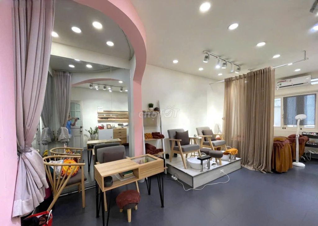 Lê Văn Sỹ 62 m 1 .1 .2 4th floor bedroom