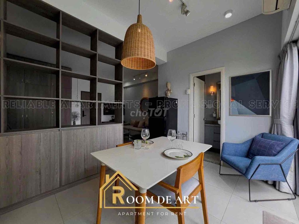 Rent a mini apartment as penthouse 4th district.