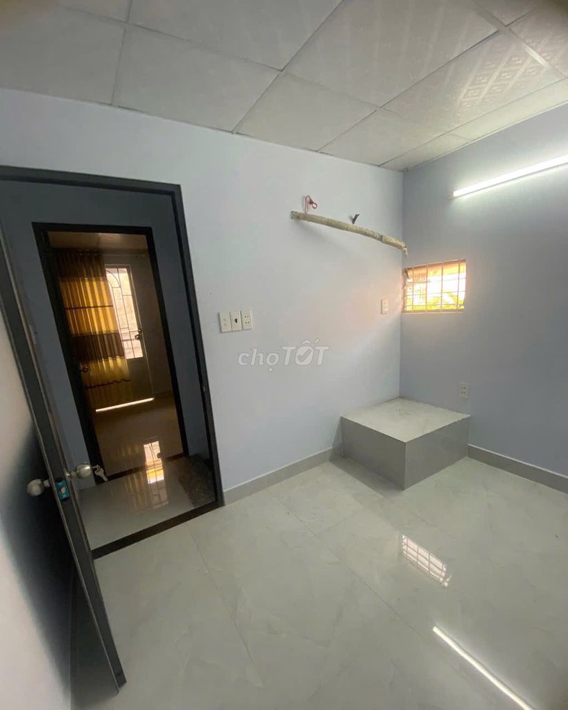 rented root house (master)