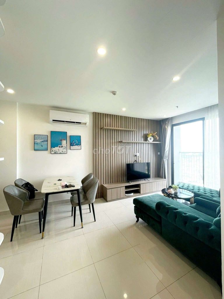 Rent two bedrooms 8 million high-end Vinhomes Grand Park. 9th District.