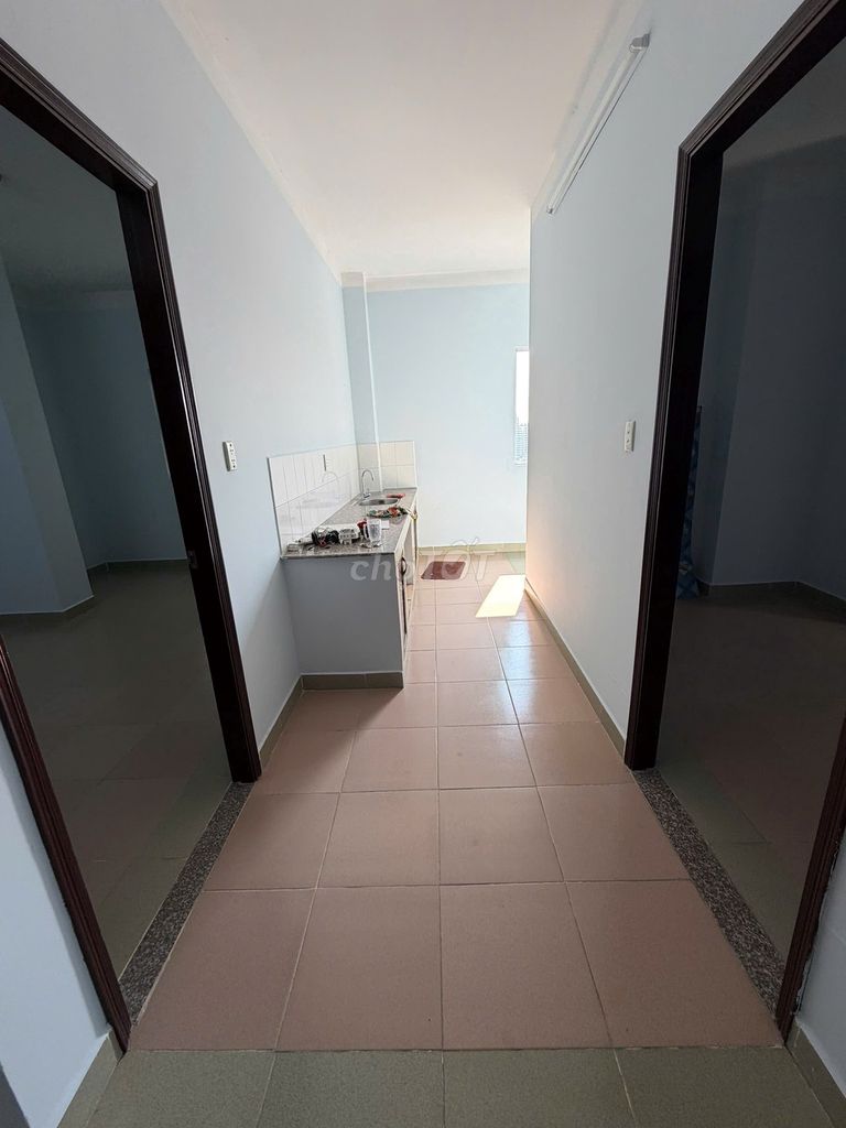 Rent the corner of two bedrooms. Two toilets, Chung cư Mỹ Kim on the 14th floor.