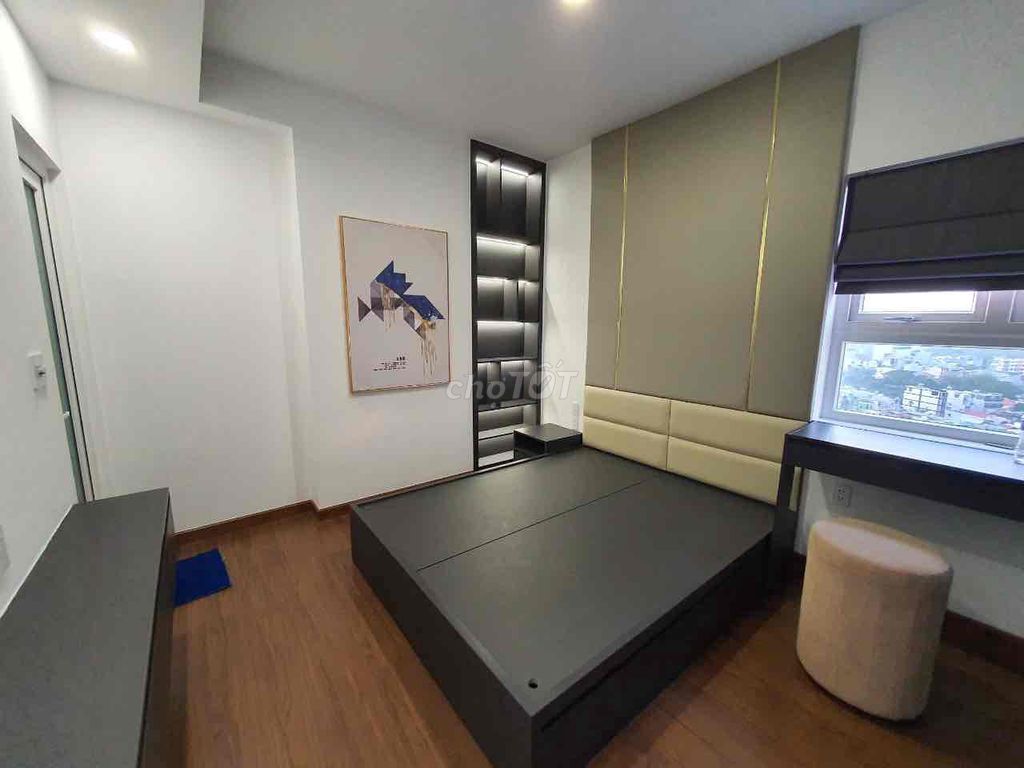 Hot..Richmond rents three rooms. ntcb 17 million.