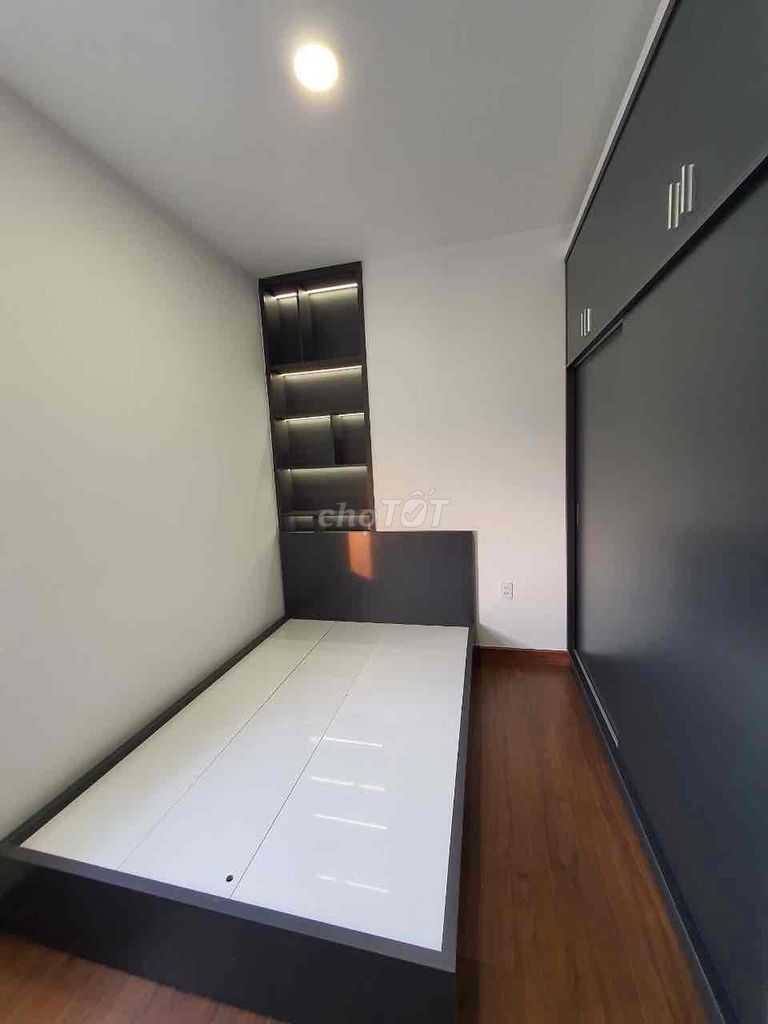 Hot..Richmond rents three rooms. ntcb 17 million.
