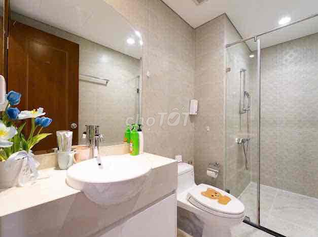 Rent a full bedroom - Vinhomes Central Park.