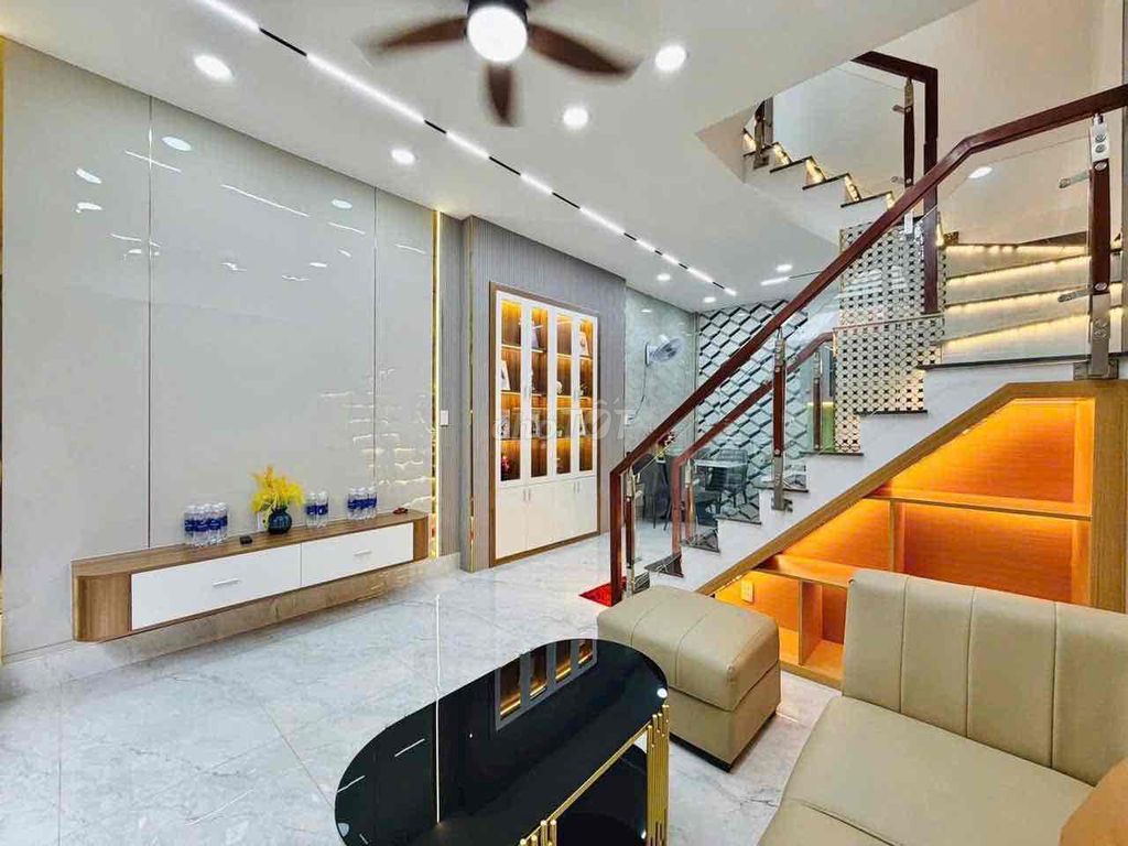 Two bedrooms, two toilets, two full furniture.