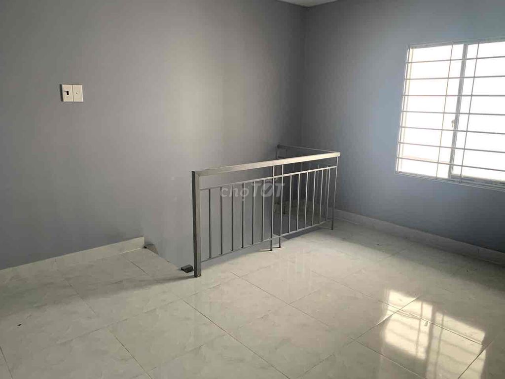 Rent the Thủ Đức County Inn.