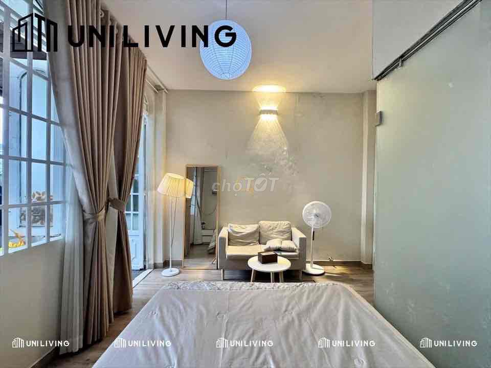The studio FULI interior, the view of landmark81, at the new port metro.