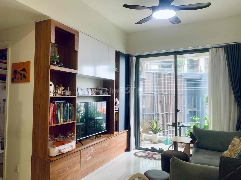 The apartment's a good price.