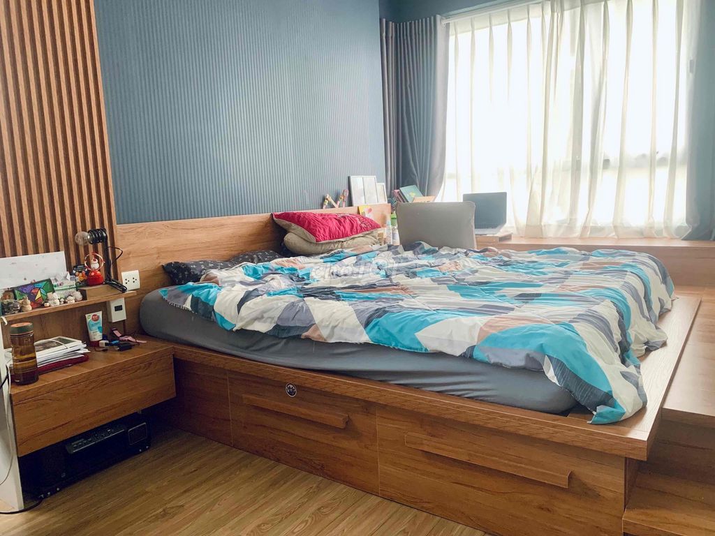 The apartment's a good price.