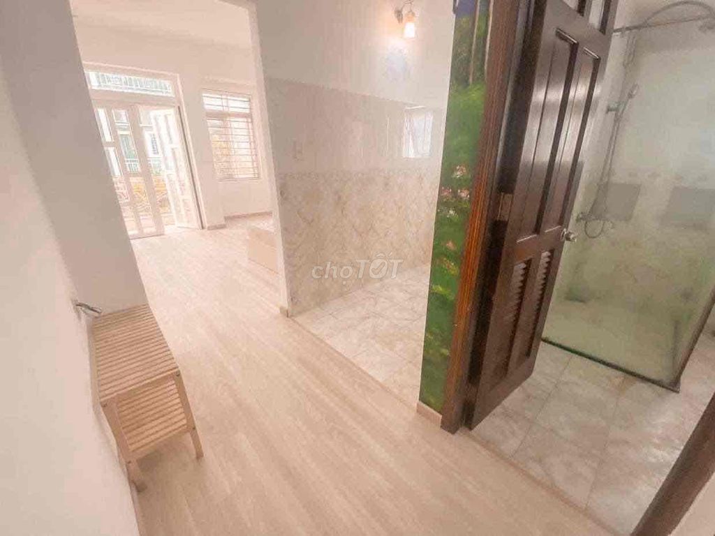 Large balcony Room - interior
