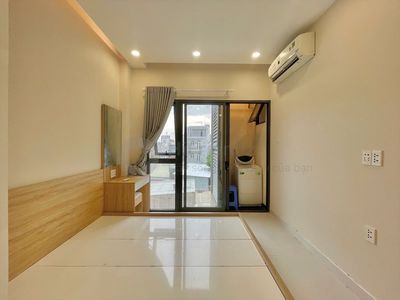 Rent the studio - full furniture - separate washing machine - lots of light