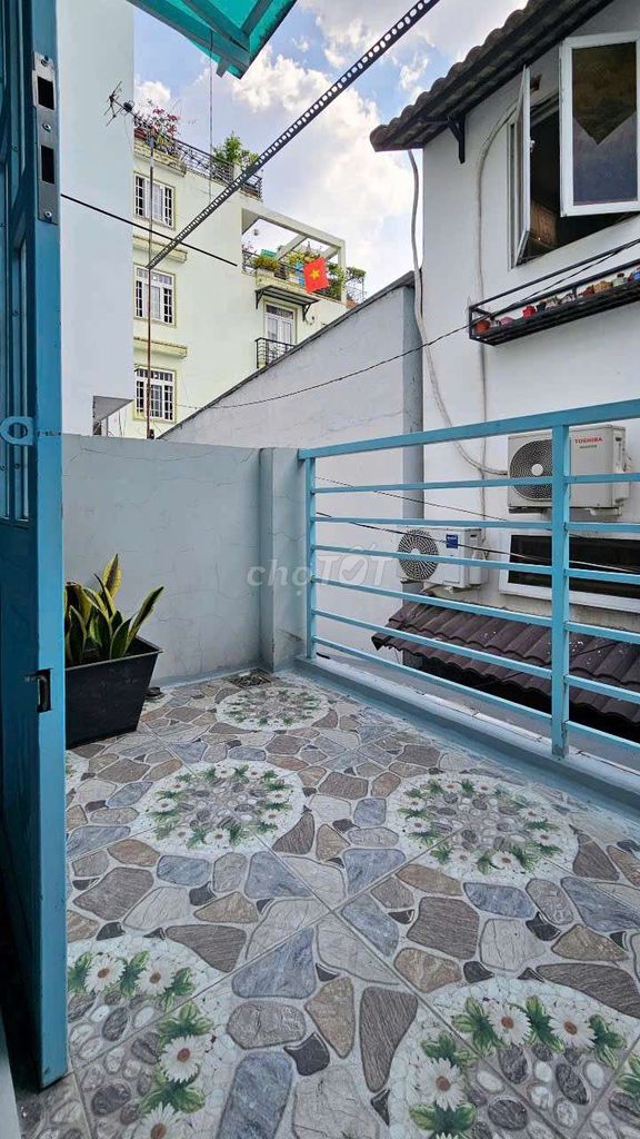 4 bedrooms - full interior - Trần Quang Diệu District 3 - only 10 million a month