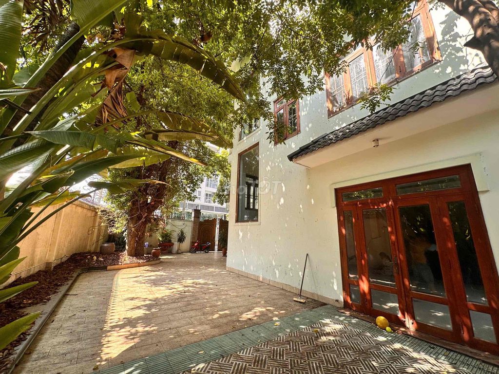 To rent the airport villa: 20 x 20 is 2 Tân Bình