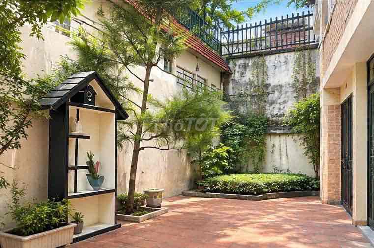 Rent the K300 Tân Bình villas suitable for many occupations