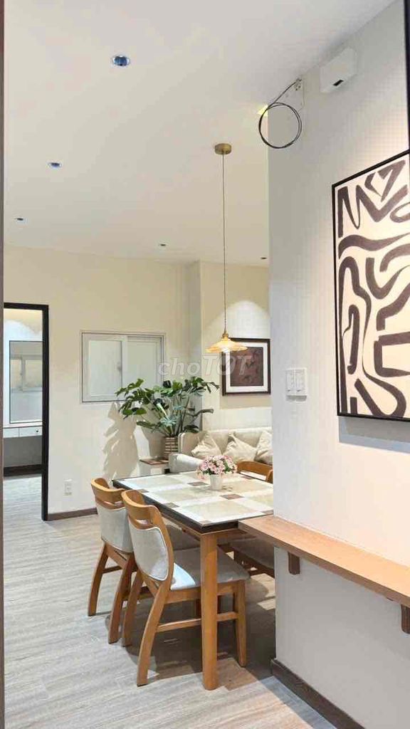 The apartment is located in Bình Thạnh.