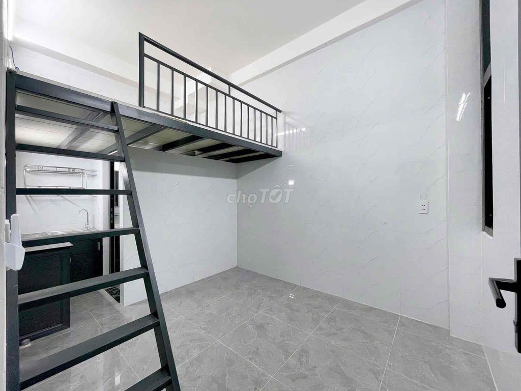 renting apartment window service elevator next door vlu
